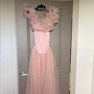 Elegant Pink Tulle Gown